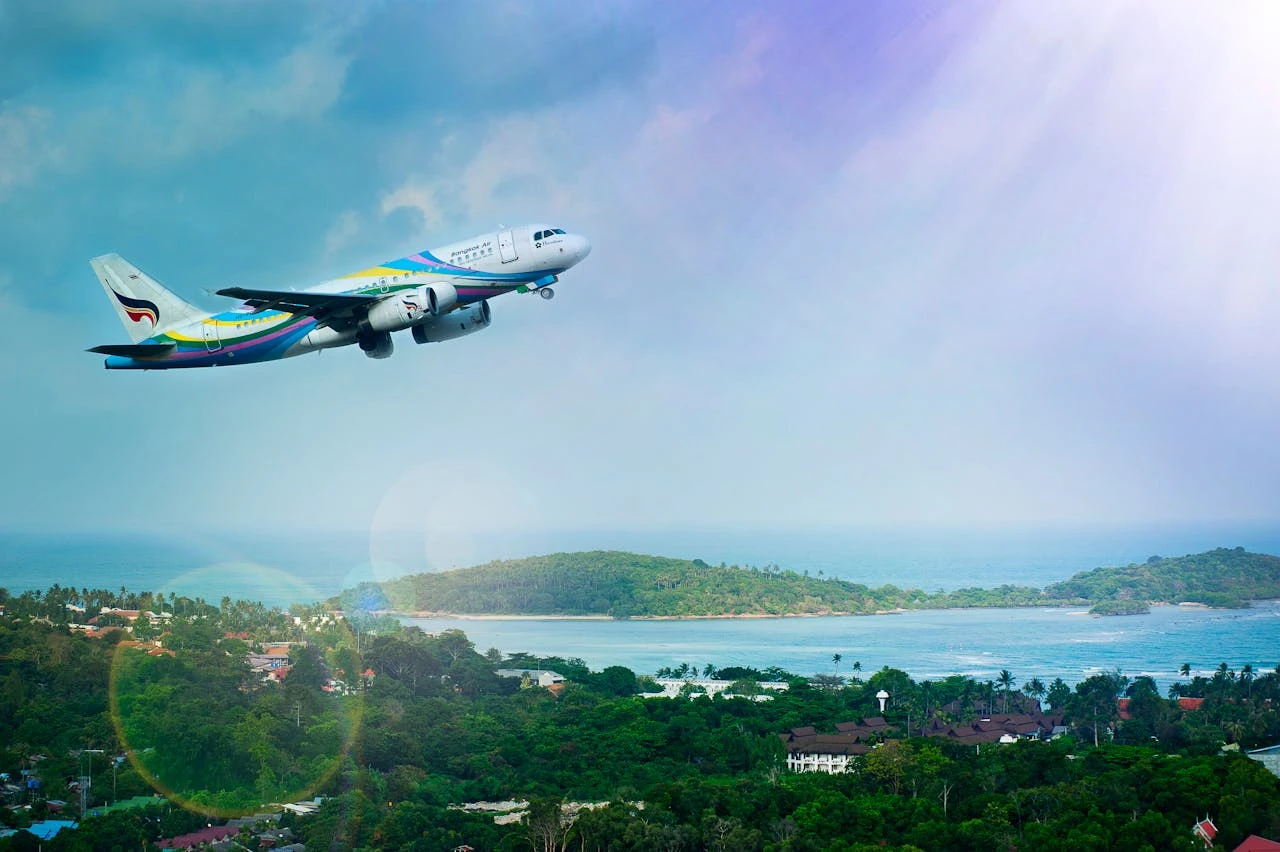Best travel hacks for cheap flights and accommodations