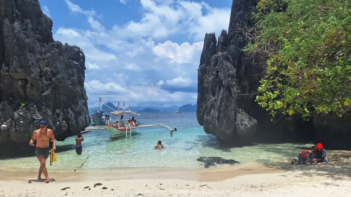 El Nido Beach Hopping